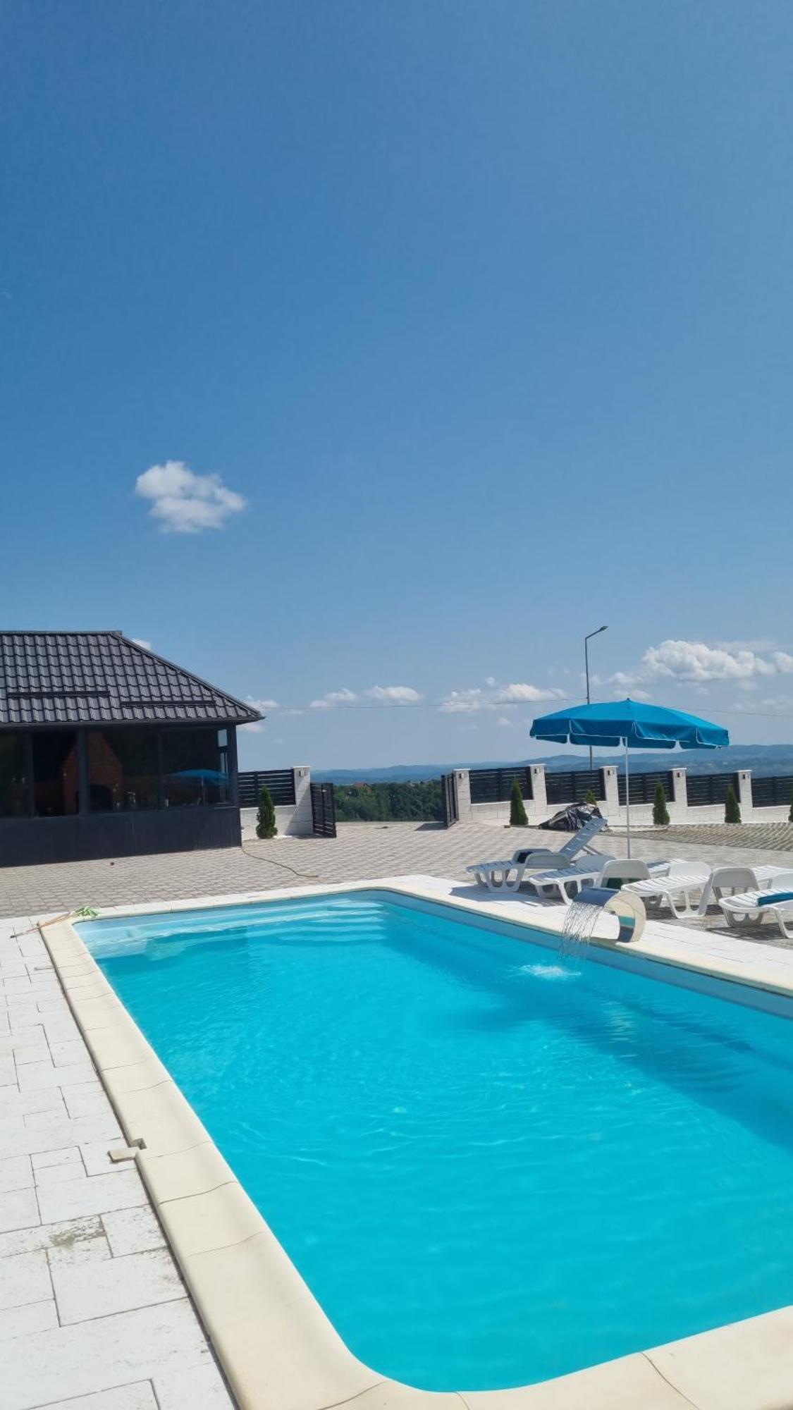 Casa De Vacanta Larisa Novaci-Străini Екстериор снимка