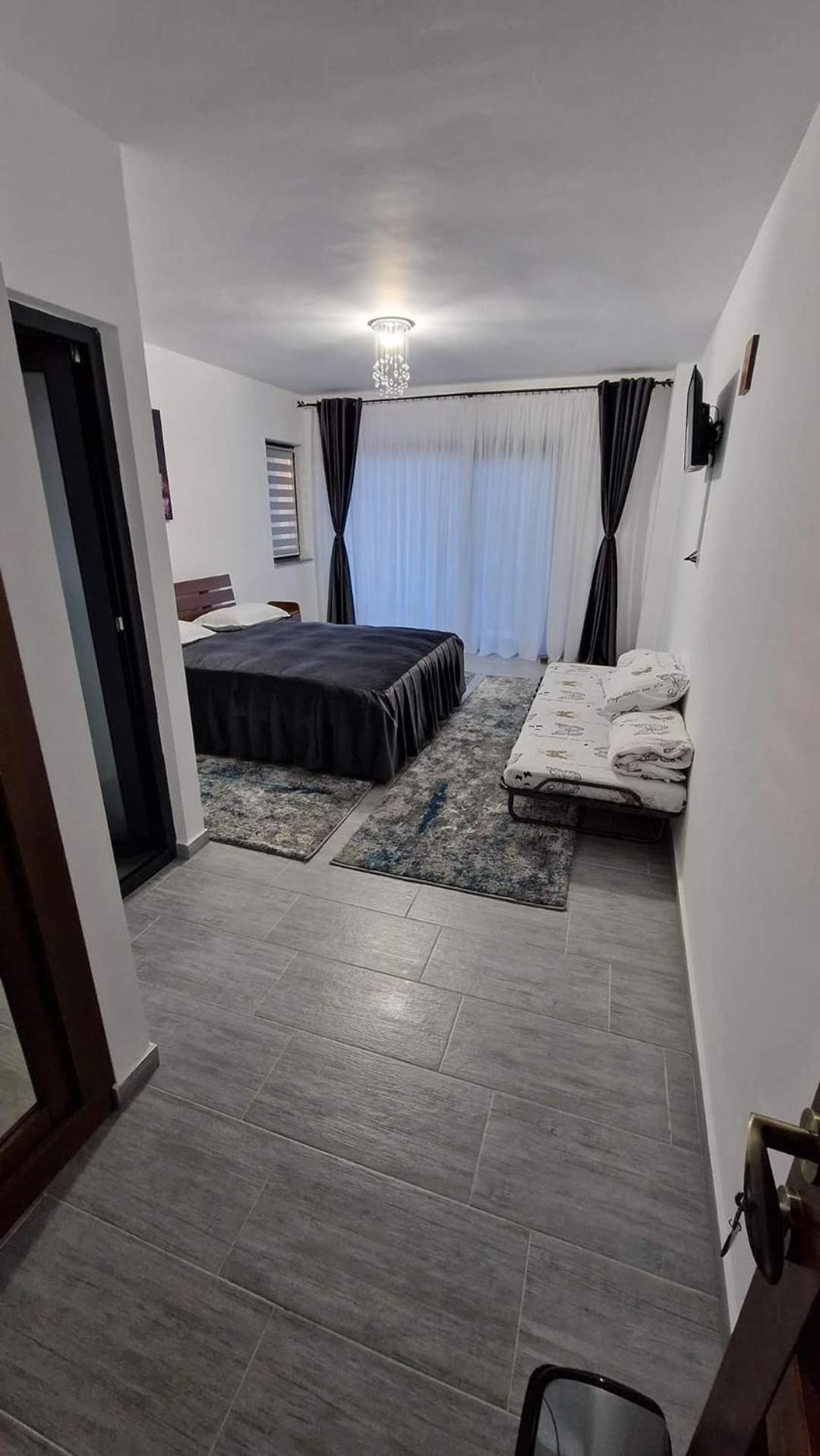 Casa De Vacanta Larisa Novaci-Străini Стая снимка